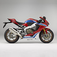 Z&aacute;ber zboku na model Honda CBR1000RR Fireblade SP2.
