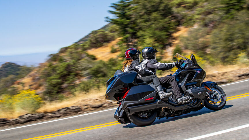 Gold Wing Tour, jazdec so spolujazdcom